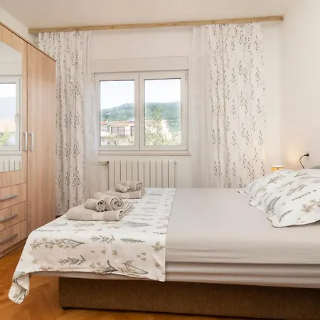 With Parking Space Kastel Stari, - 24752