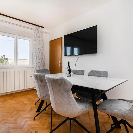 With Parking Space Kastel Stari, - 24752 *